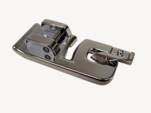 clip-on-narrow-hem-foot-016
